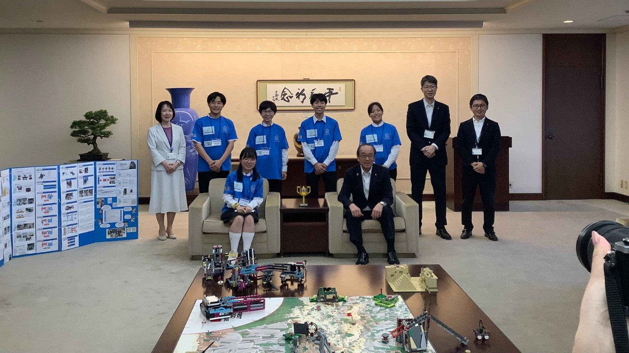 広島市長表敬訪問させていただきました。 | レゴロボット世界大会へ