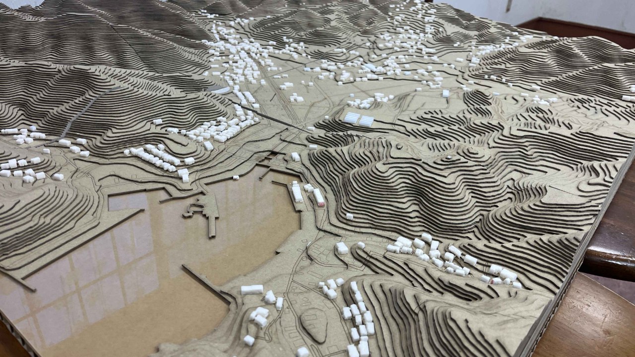 綾里地域の立体地形図を提供いただきました | 大船渡山林火災から1年